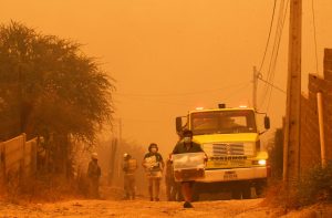 Incendio de Quilpué: Vecinos evacuados podrán regresar a sus hogares desde este lunes