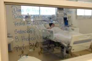 Colegio de Enfermeras emplaza al gobierno a mejorar su gestión de control de la pandemia