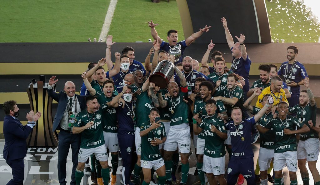 Con gol en los descuentos Palmeiras se coronó campeón de la Copa Libertadores