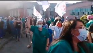 Agresión a funcionarios del Hospital El Pino provoca protestas este miércoles