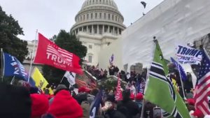 Juicio político contra Trump: Video del asalto al Capitolio silencia al Senado