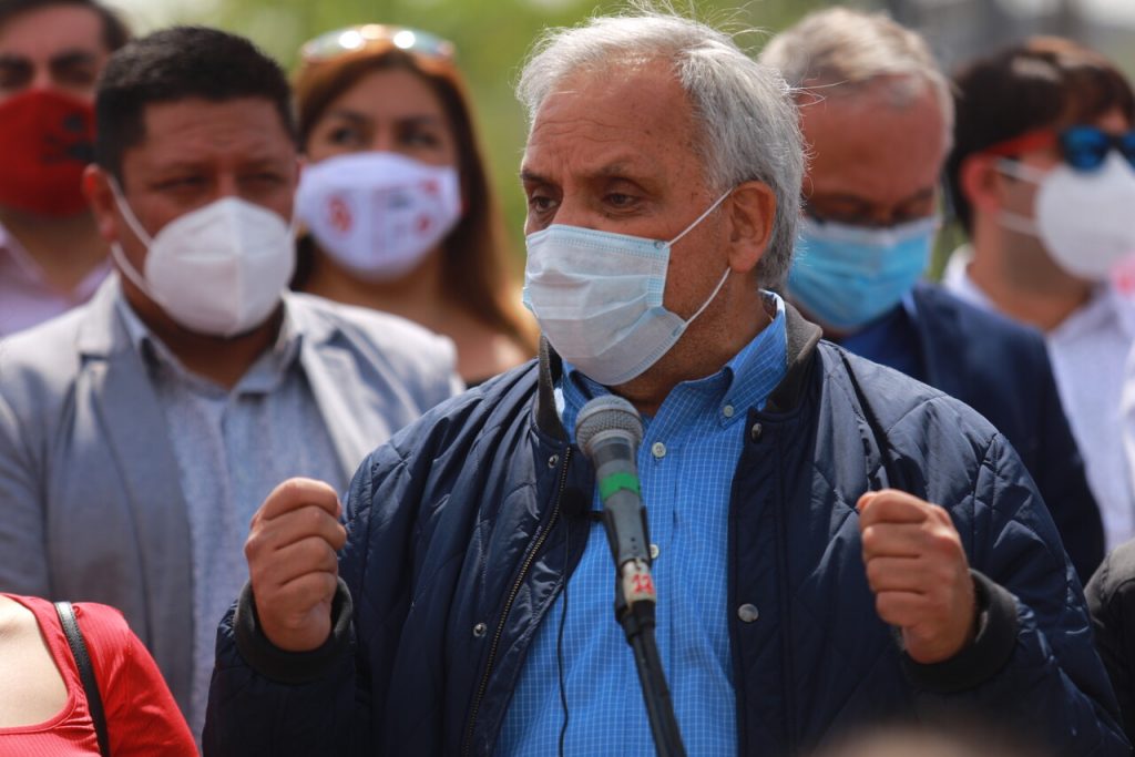 Ex ministro de Salud y no vacunación a turistas migrantes: “Es una amenaza para los objetivos sanitarios que tenemos”