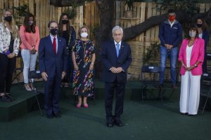 8M: Piñera anuncia proyecto que facilitará el cobro de pensión alimenticia a mujeres