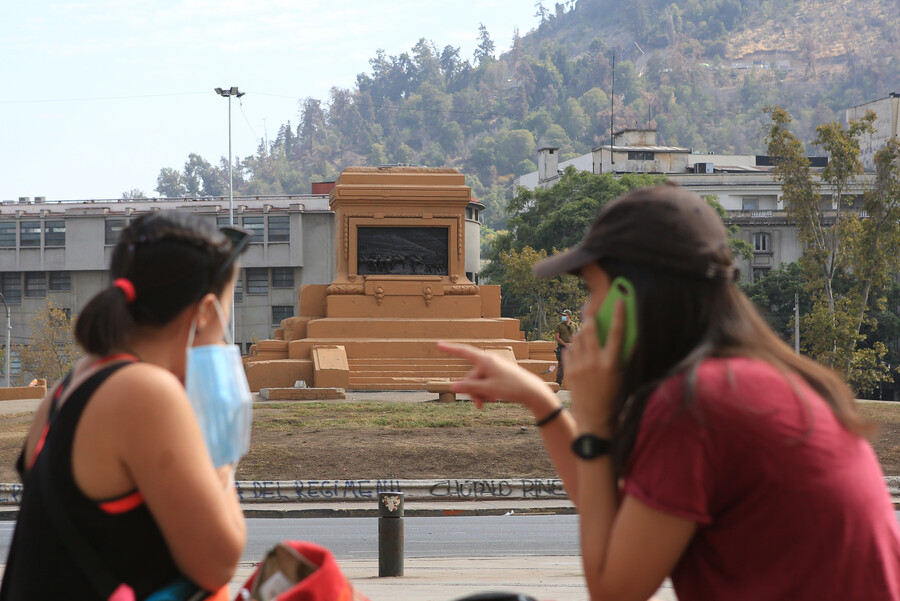 HUMOR| Estatua de Baquedano: Las verdaderas razones del traslado