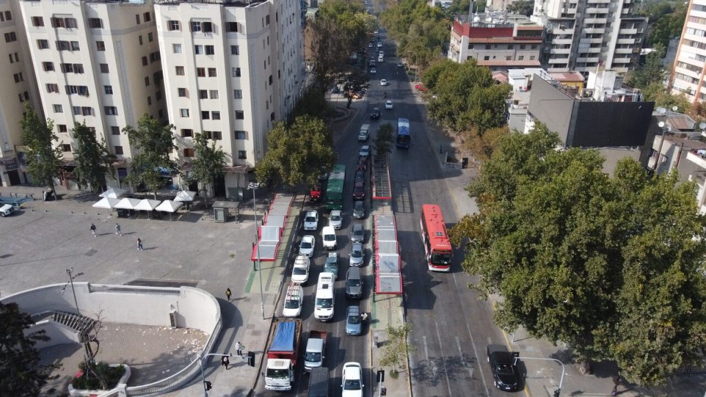 Gobierno decretaría cuarentena total en la Región Metropolitana debido a la alta positividad