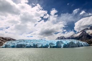 Iceberg gigante del tamaño de Londres se desprende desde la Antártica