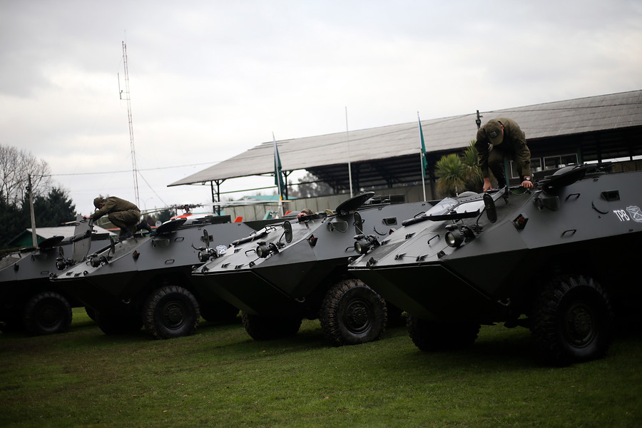 Más carros blindados y capacitaciones del Ejército: La estrategia que prepara el gobierno para la Macrozona Sur