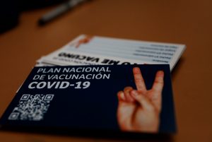 Municipalidad de Independencia deja sin efecto sanción a funcionarios de salud contagiados con COVID-19