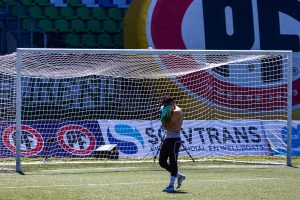 El insulto racista que golpeó a la Primera B y que podría acarrear fuerte castigo a jugador de Puerto Montt