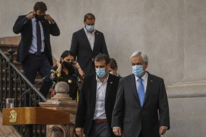 Piñera encabeza comité político en La Moneda tras revés en el TC