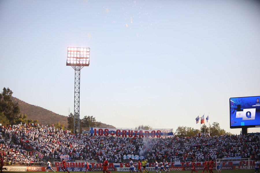Los hinchas regresarán a los estadios en Chile: La ANFP prepara protocolo y define fecha de puesta en marcha