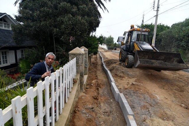 Denuncian daños a casa de Nicanor Parra por obras de pavimentación