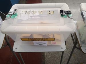 Denuncian vulneración de sellos en urnas de local de votación en La Granja