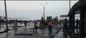 VIDEO| Rapa Nui es afectada por fenómeno de marejadas y Onemi declara Alerta Temprana Preventiva