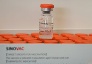 ISP aprueba aplicación de vacuna Sinovac para niños mayores de seis años