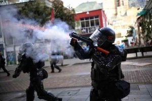 Represión y violencia en Colombia: 10 muertos en nueva jornada de protestas