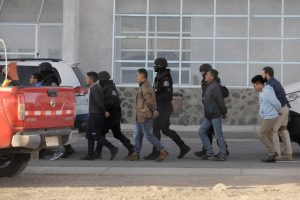 Denuncian nuevas detenciones ilegales de migrantes por parte de la PDI: Serían expulsados del país el domingo