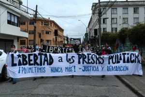 Funcionarios de la U. de Chile demandan la liberación de los presos de la revuelta