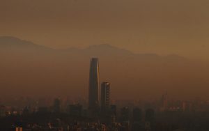 Contaminación en Santiago empeora este domingo y se decreta Preemergencia Ambiental
