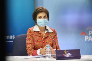 Paula Daza asegura que podría necesitarse una tercera dosis de Sinovac en septiembre