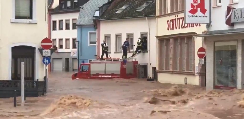 Ascienden a 37 las muertes por las inundaciones en Bélgica