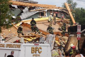 VIDEO| EE.UU. nuevamente golpeado por derrumbe de edificio: Colapsa estructura en Washington