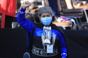 Elisa Loncon, del pueblo Mapuche, se convierte en la presidenta de la Convención Constitucional