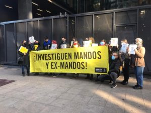 Amnistía Internacional entrega firmas exigiendo que se investigue a altos mandos por agresión a Gustavo Gatica