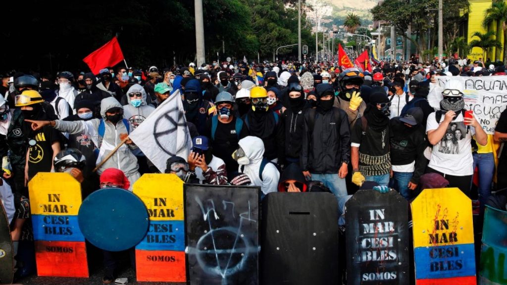 Colombia anuncia 134 detenciones relacionadas con el movimiento ‘Primera línea’