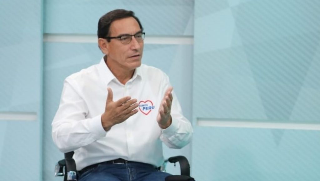 Perú: Congreso aprobó denuncia contra ex presidente Martín Vizcarra