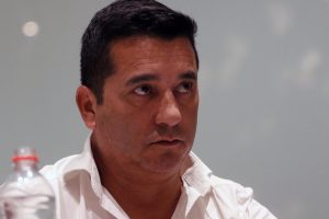 La Lista del Pueblo oficializa a Cristián Cuevas como candidato presidencial: "Ha sido capaz de renunciar a sus privilegios"