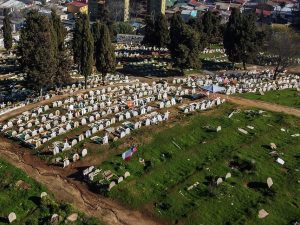 Viña del Mar: Denuncian hurto y exhumación de cadáveres en cementerio municipal