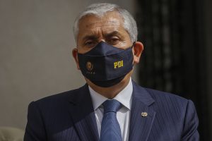 PDI asegura que entregará "toda la información" tras querella contra de exdirector Héctor Espinosa por malversación y lavado de dinero