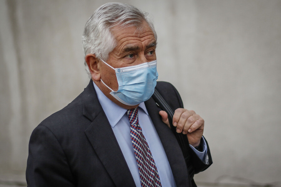 Ministro Paris descarta propuesta de Orrego de acortar toque de queda en la RM sin 80% de vacunación: “Me parece peligroso”
