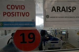 ICOVID Chile advierte sobre desaceleración en reducción de casos nuevos