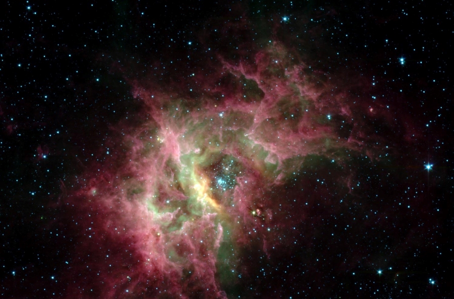 Las galaxias, al crear estrellas, también «contaminan» el cosmos