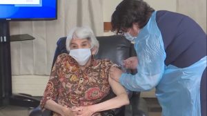 Adultos mayores que residen en Eleam podrán recibir dosis de refuerzo contra el COVID-19