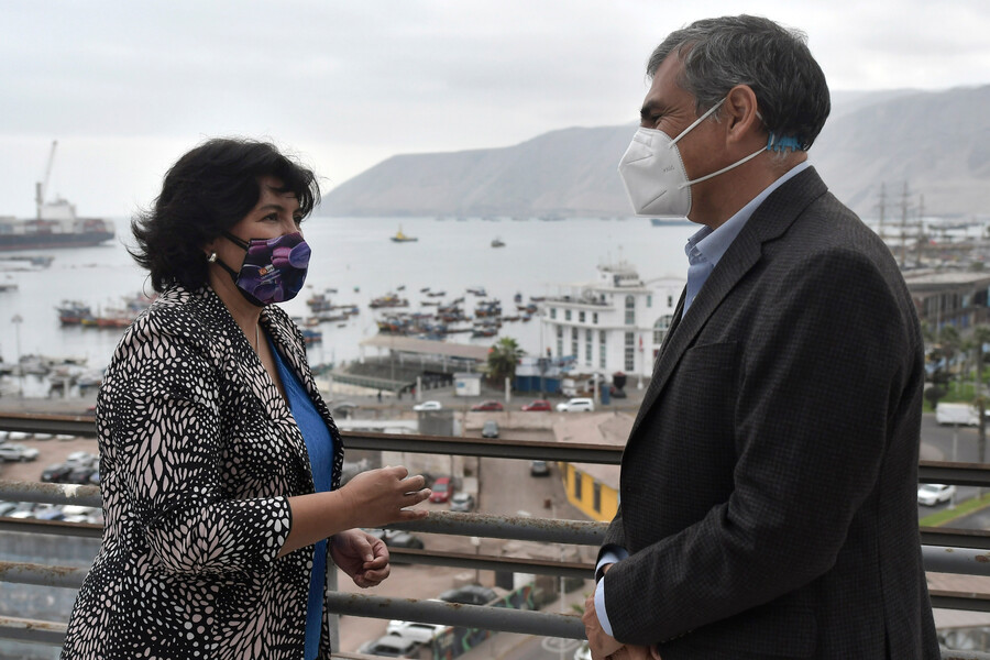 Alcalde de Iquique y Yasna Provoste piden a Piñera crear albergue para migrantes
