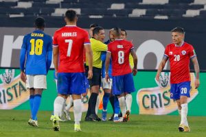 Fecha triple de Clasificatorias: Los árbitros de la Roja ante Perú, Paraguay y Venezuela