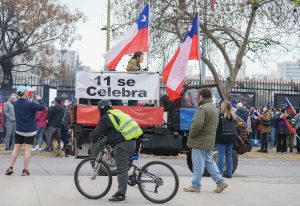 VIDEO| Adherentes de Pinochet hicieron manifestación frente a la Escuela Militar