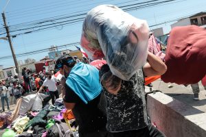 Fiscalía instruye a la PDI para investigar quema de pertenencias de migrantes en Iquique