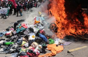 Detienen a tres personas involucradas en ataque a migrantes en Iquique