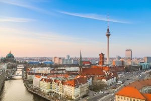Berlín: Aprueban referéndum sobre expropiación de viviendas en manos de grandes empresas