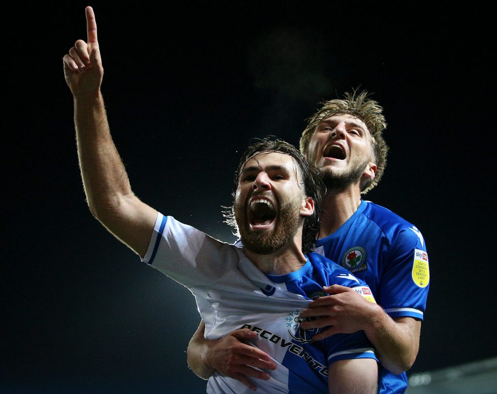 VIDEO| Brereton Díaz marcó un golazo en victoria del Blackburn Rovers