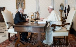 El proceso constituyente marca encuentro de Piñera con el papa