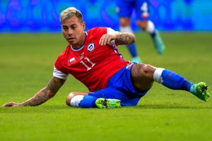 Pésimas noticias: Eduardo Vargas se lesiona y sería sensible baja para la Roja