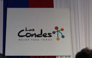 Municipalidad de Las Condes pagó horas extras por $7.800 millones en el año 2020