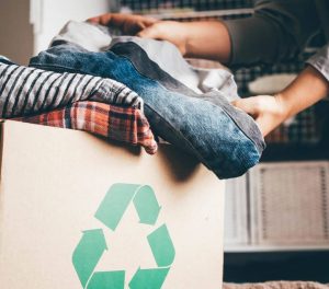 Recicla e intercambia la ropa que no usas: Da una segunda vida útil a tus prendas