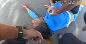 VIDEO| Tensión en EE.UU. tras violenta detención policial a afroamericano parapléjico