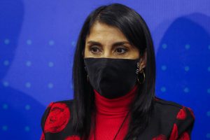“No puede quedar impune”: Acogen a trámite querella contra ministra Karla Rubilar